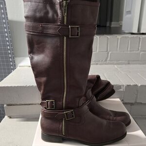 Women's Knee-High  Boots - Brown